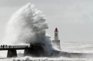 Tempête dans le nord-ouest : Un couple décède dans la Manche