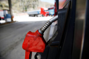 Les prix de l'essence flambent... Existe-t-il un plafond limite ?