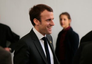 Présidentielle : Macron s'impose lors du débat face à Marine Le Pen