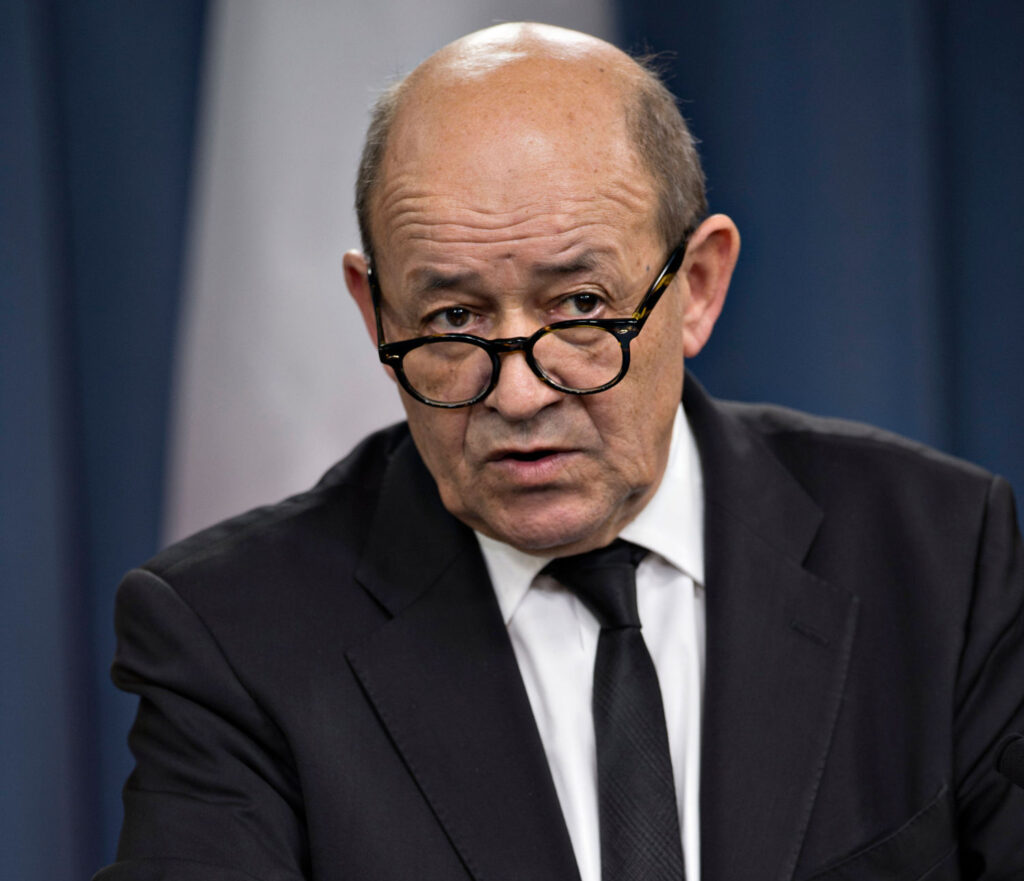 Guerre en Ukraine : la France va expulser 35 diplomates russes