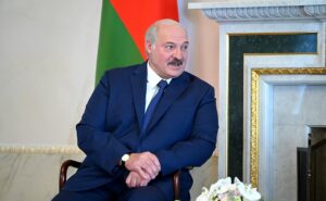 Alexandre Loukachenko en meeting avec Vladimir Poutine