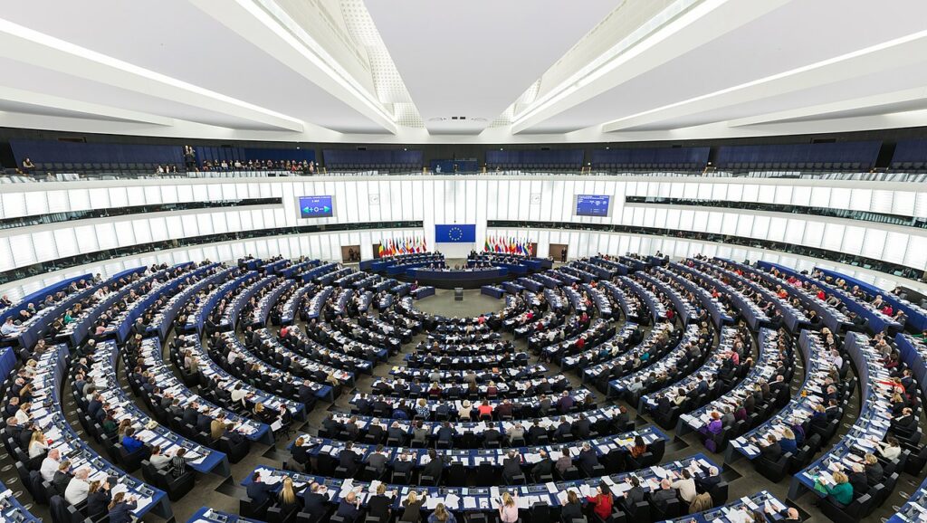 Hémicycle du Parlement européen à Strasbourg ©Wikimedia Commons