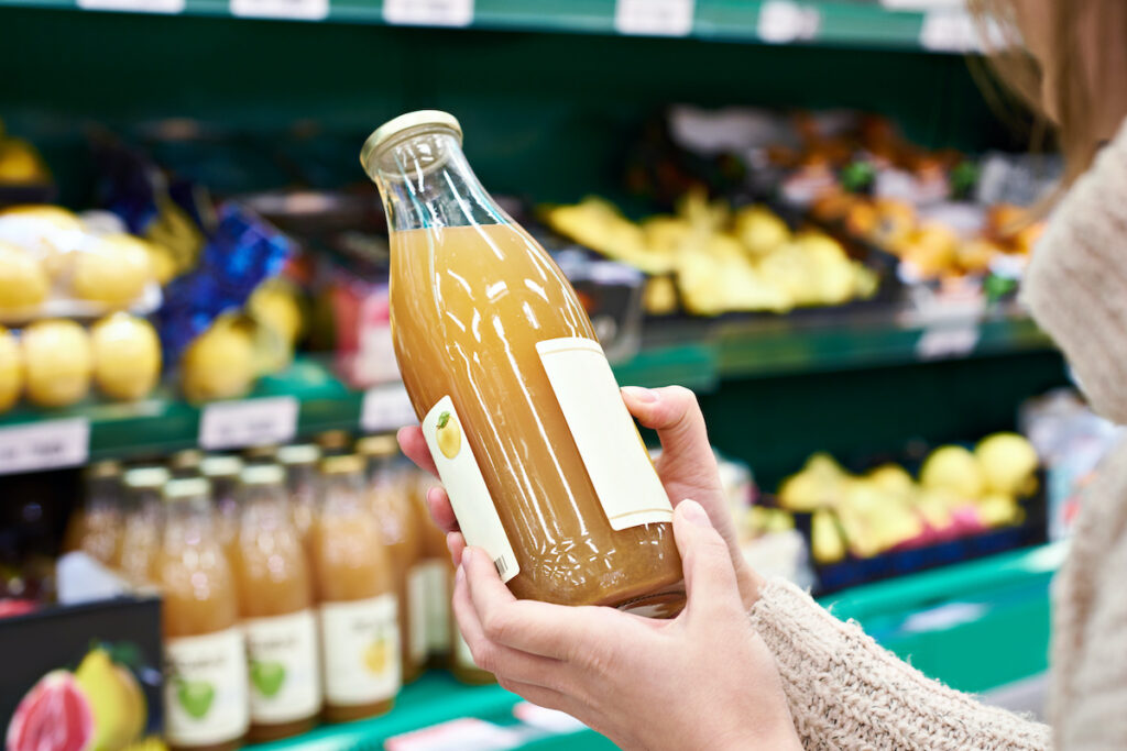 jus de pomme torcy gare brûlée brulure jeune femme