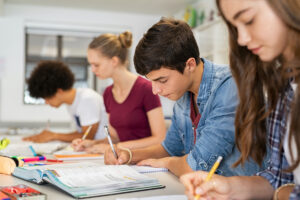 Élève frappé gazé lycée Argenteuil