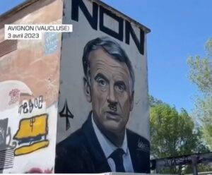 Emmanuel Macron grimé en Adolf Hitler ©Capture d'écran BFMTV