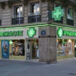Pharmacie à Paris ©Wikimedia Commons