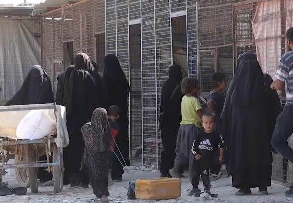 Femmes et enfants au camp Roj dans le nord de la Syrie ©Capture d'écran VOA