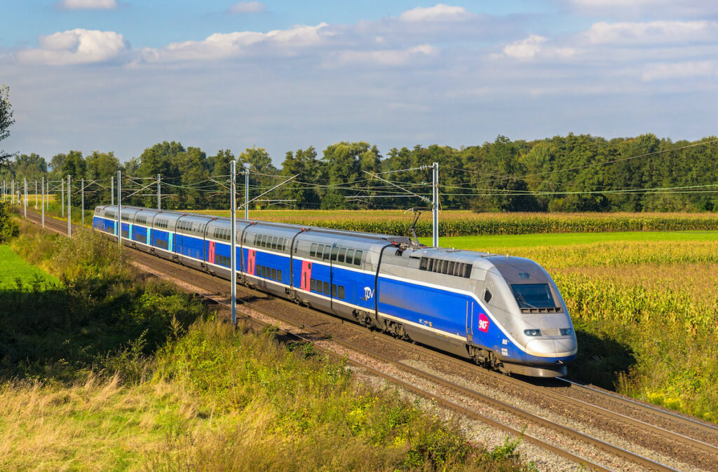 une jeune fille de 14 asn tuée par un train