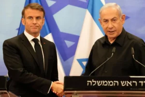 Emmanuel Macron et Benyamin Netanyahou à Tel Aviv le 23 octobre 2023 ©Alamy
