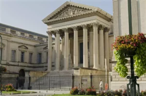 Un homme abat sa femme devant le tribunal de Montpellier, avant de se suicider