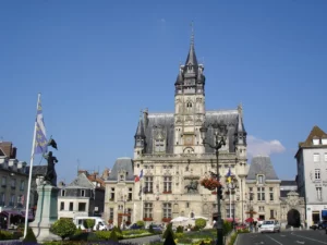 Hôtel de ville de Compiègne ©Wikimedia
