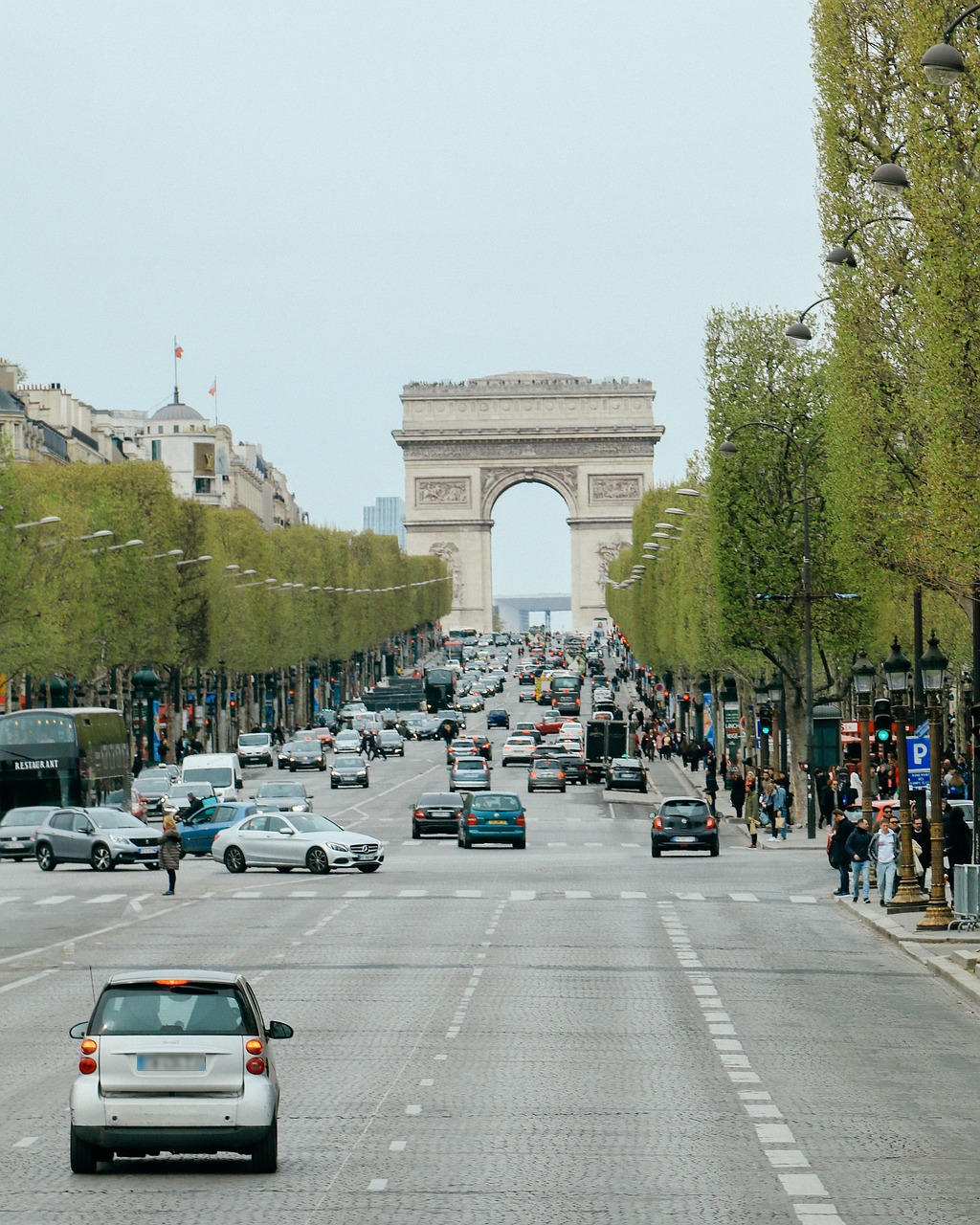 Champs-Elysées