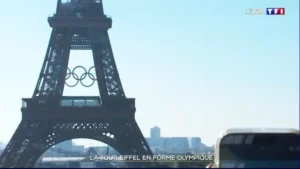 Tour Eiffel en forme olympique Capture d'écran JT TF1