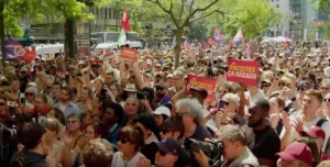 Manifestation du 1er-Mai à Paris ©Capture d'écran Youtube