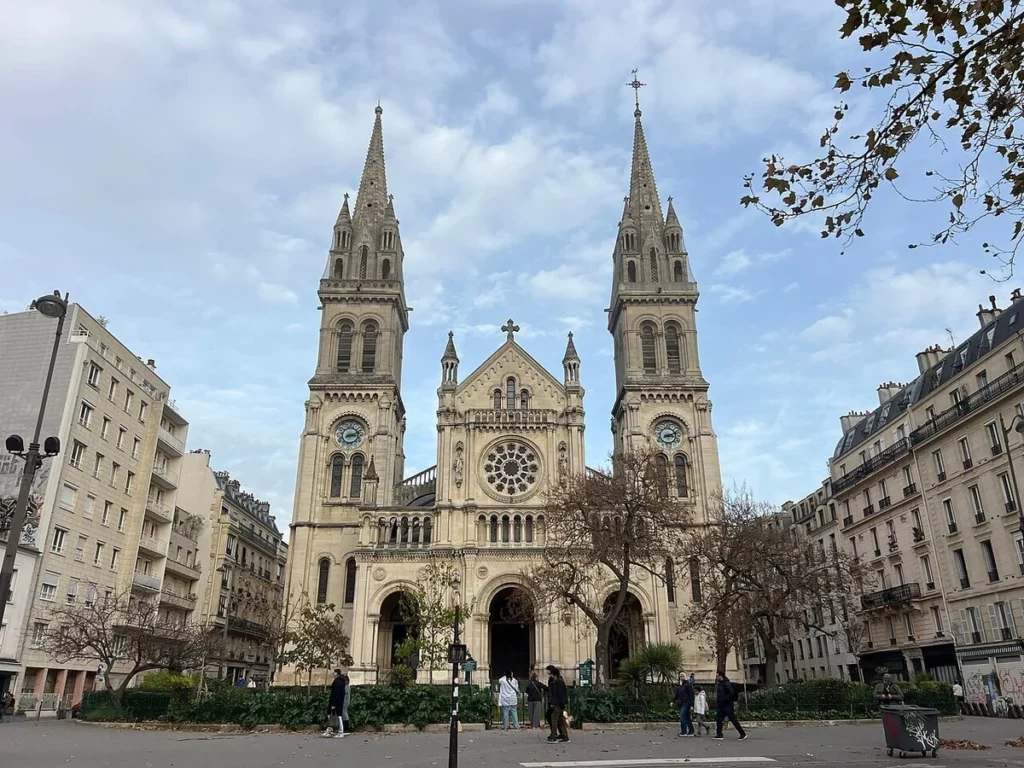Église Saint-Ambroise à Paris ©Wikimedia