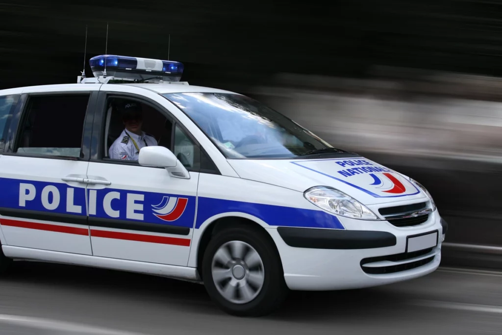 voiture de police en france