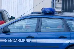 voiture de gendarmerie
