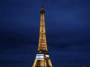 Eiffel Drapeaux Paix
