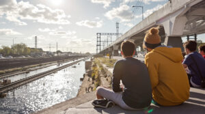 jeunes-chomage-quai-gare