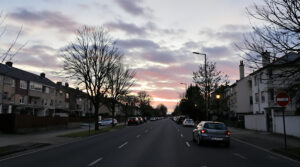 rue_residentielle_crepuscule