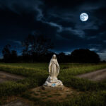 statue_vierge_nuit