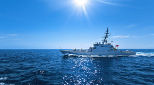 bateau_militaire_detroit_ormuz