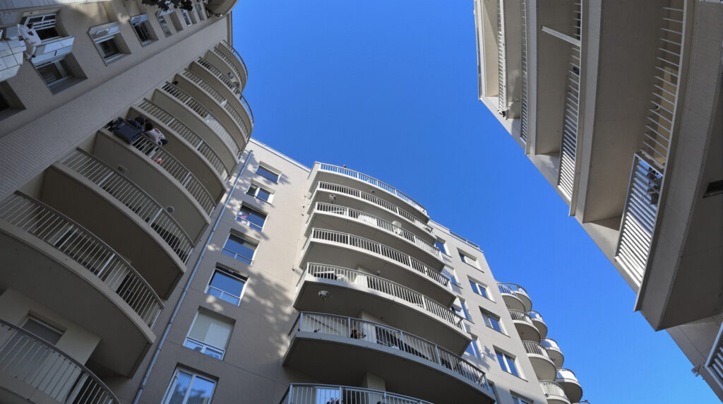 immeuble_balcon_soleil