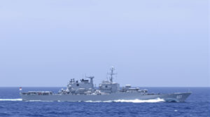 Navire_de_guerre_et_radars