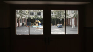 cour_ecole_vide