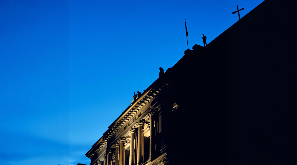facade_judiciaire_france