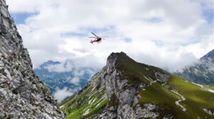 secours_montagne_helicoptere.