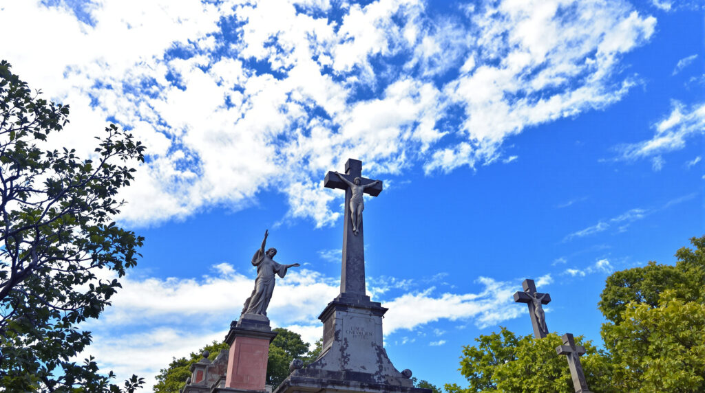 Cimetière_dévasté_Maizières-lès-Metz