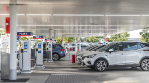 station_service_cars