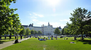 d&eacute;bat_universitaire
