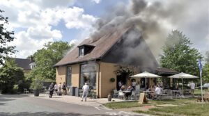 maison_caf&eacute;_incendie_Carpentras