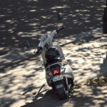 scooter_rue_parisienne