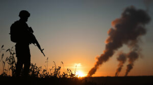 silhouette_soldat_coucher_soleil_ukraine