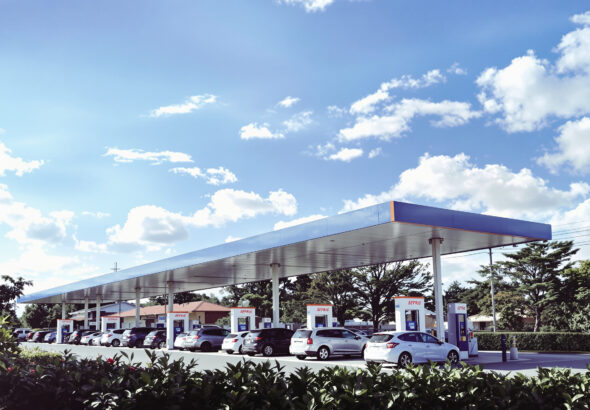 station_service_ensoleillee